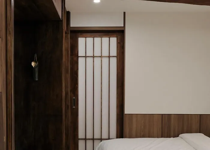 Villa Yeoyeo Hanok I Luxury Hanok I *