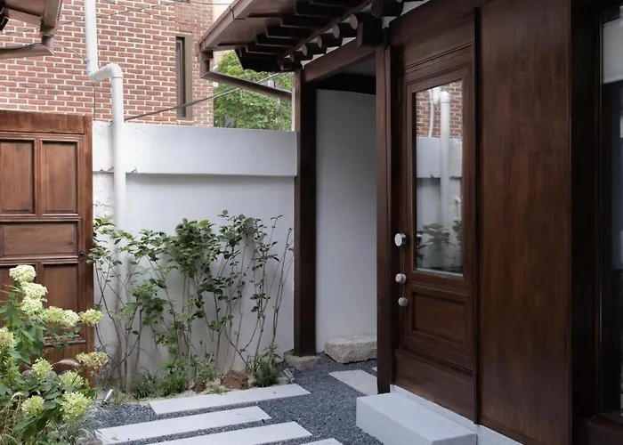 Villa Yeoyeo Hanok I Luxury Hanok I Seoul